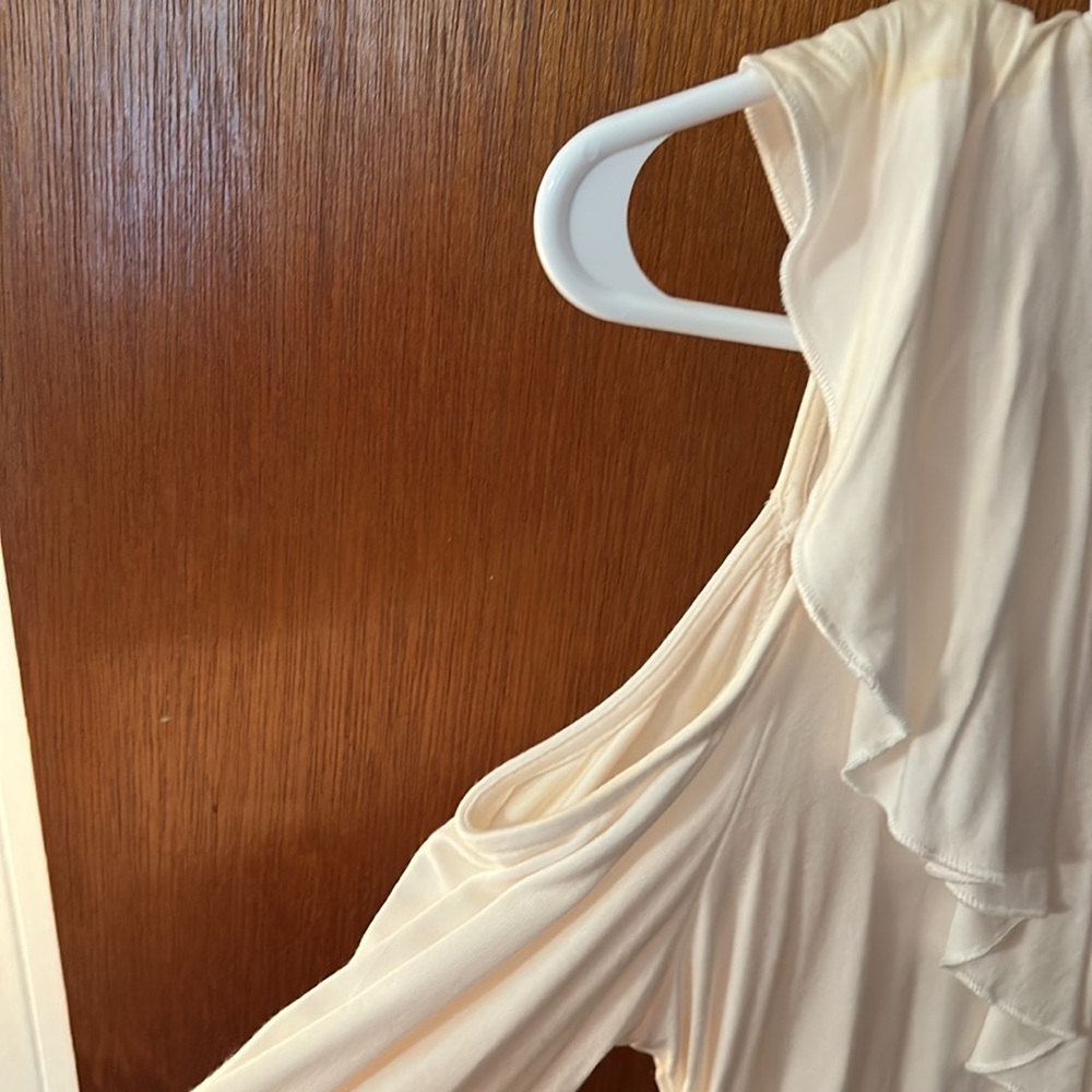 Boston Proper Ruffle Front cold shoulder Top - Picture 3 of 5